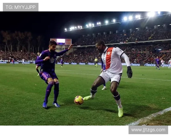 塞维利亚对巴列卡诺首发:桑切斯与阿斯皮利奎塔亮相 塞维利亚对巴列卡诺首发:桑切斯与阿斯皮利奎塔亮相